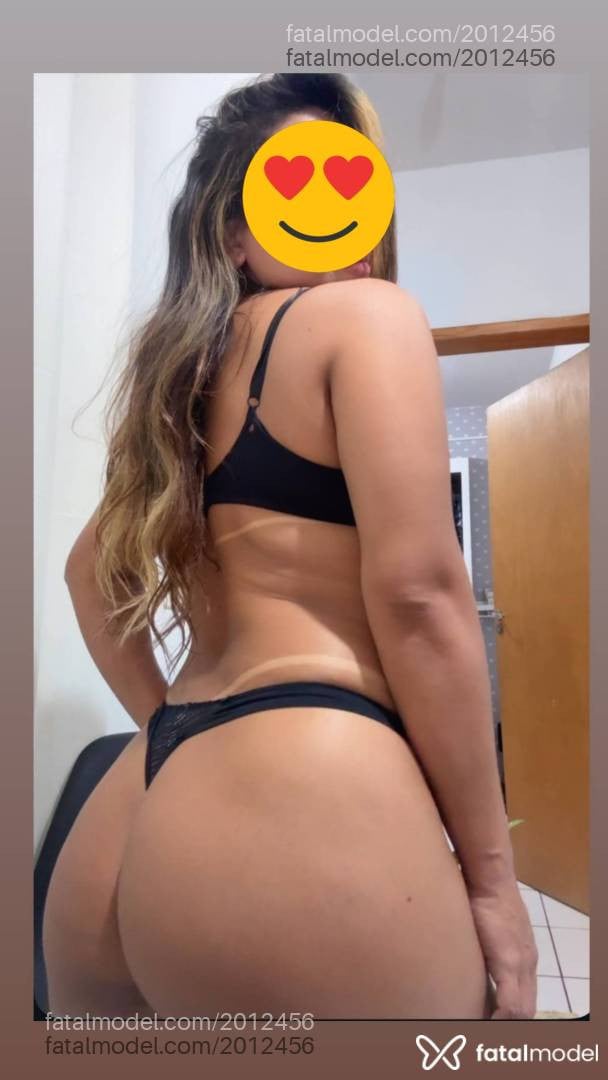 Acompanhante mulher morena (o) de olhos castanhos - Nicole Pinheiro