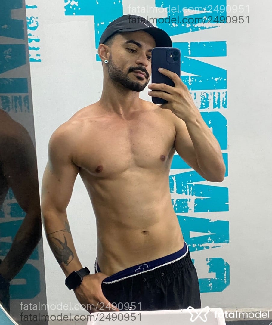 Acompanhante homem com cabelo castanho de olhos pretos em Campinas - Bruno Mendes
