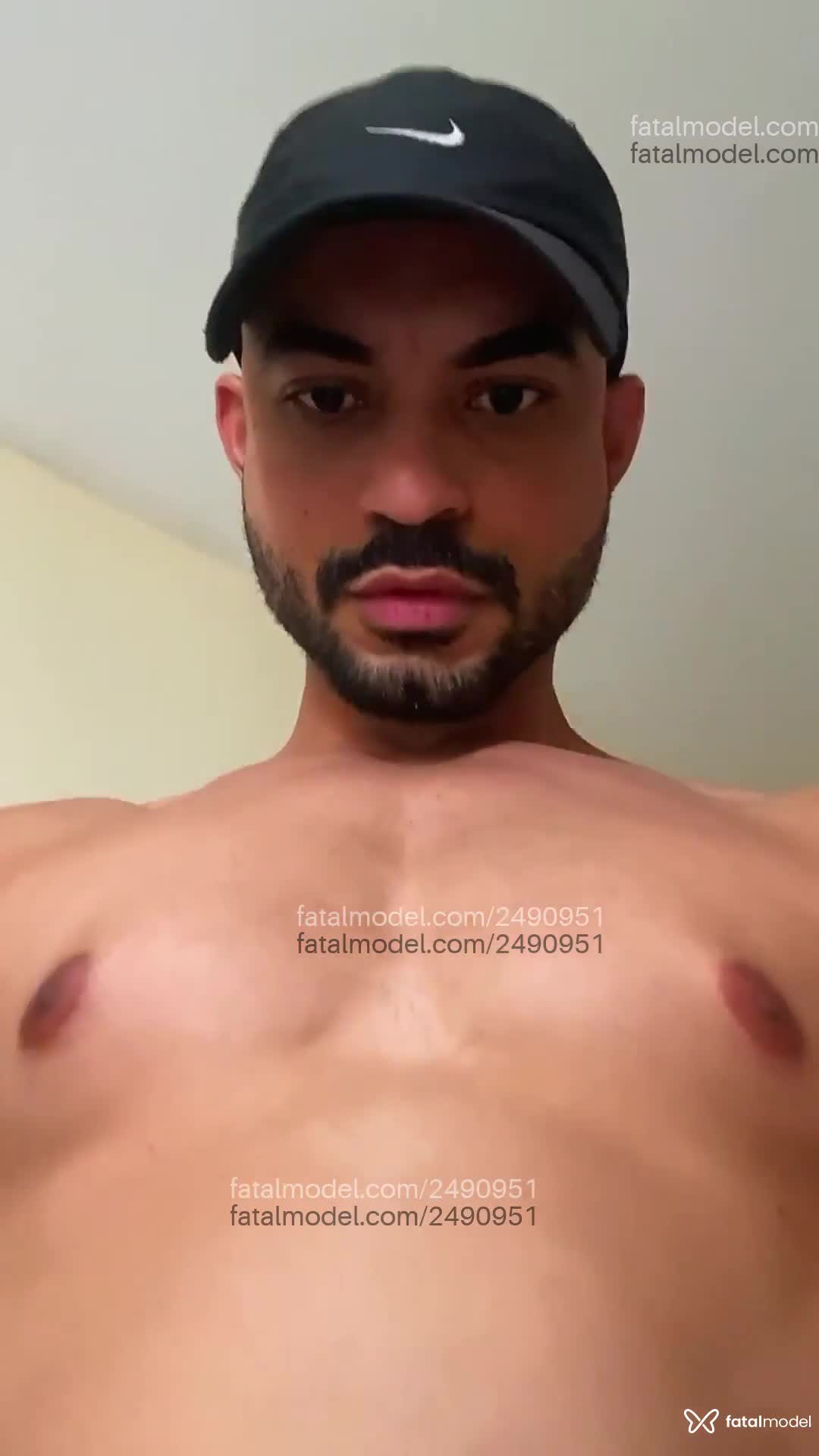 Acompanhante homem com cabelo castanho de olhos pretos em Campinas - Bruno Mendes