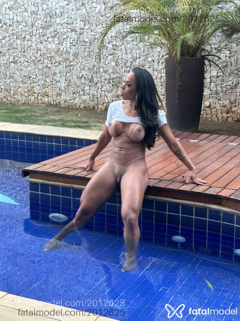 Acompanhante mulher morena (o) de olhos castanhos - Bianca