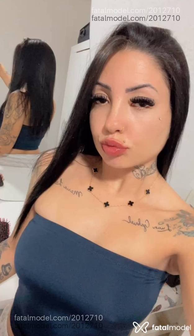 Acompanhante mulher morena (o) de olhos castanhos - Maitê Vasconcelos