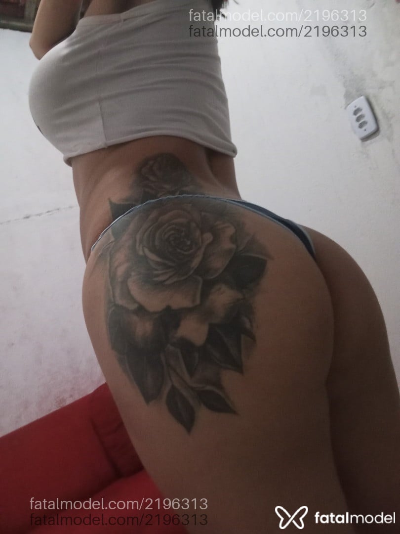 Acompanhante mulher trans com cabelo castanho de olhos castanhos em Natal - Gabriella