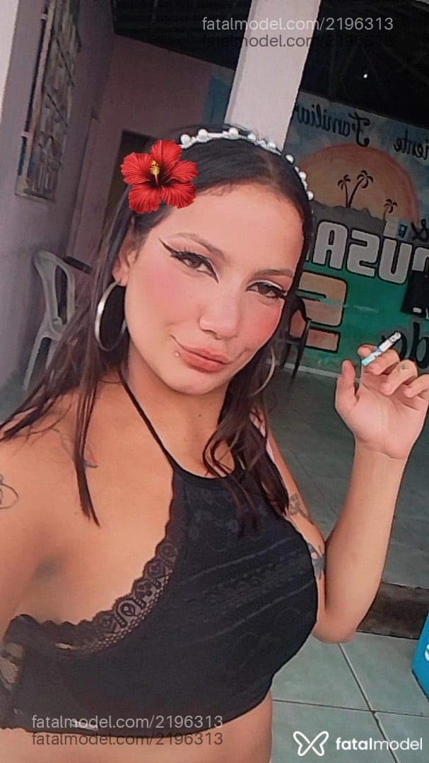 Acompanhante mulher trans com cabelo castanho de olhos castanhos em Natal - Gabriella