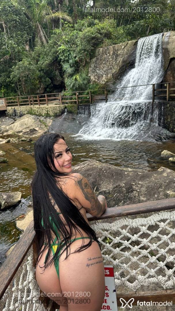 Acompanhante mulher morena (o) de olhos castanhos - Gaby