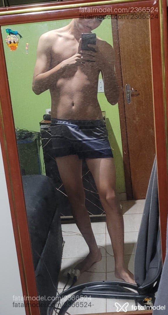 Acompanhante homem com cabelo castanho de olhos castanhos em Jales Acompanhante homem com cabelo castanho de olhos castanhos em Jales - Vinicius Augusto