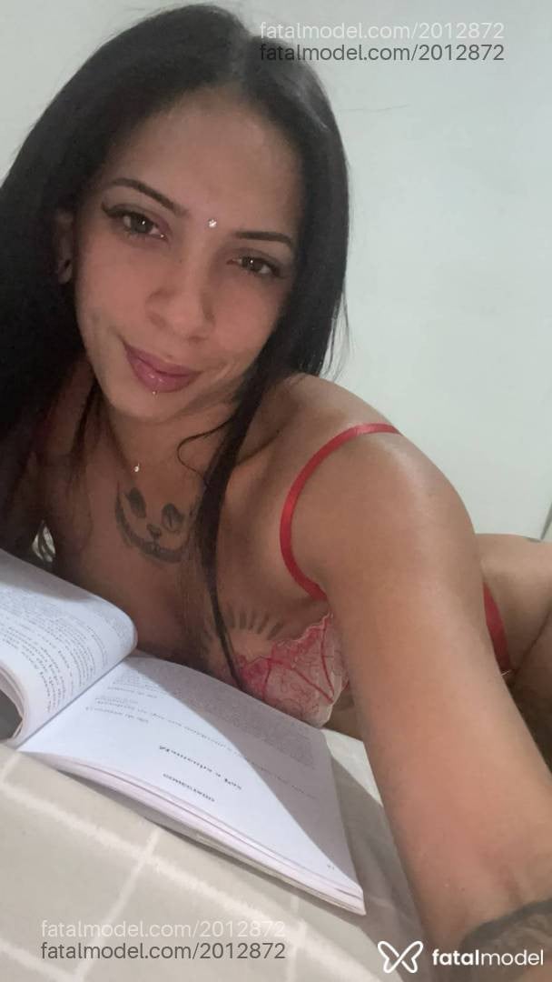 Acompanhante mulher morena (o) de olhos castanhos - Aurora