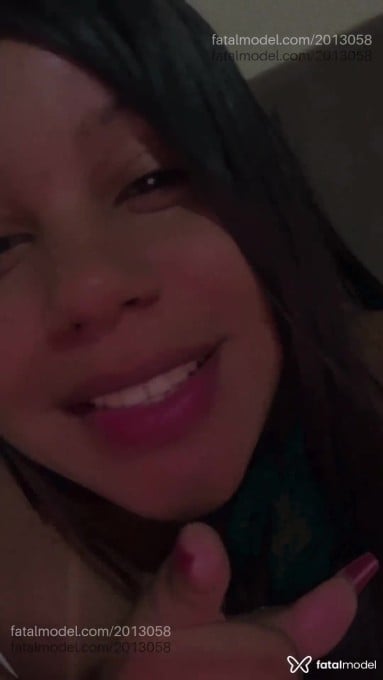 Acompanhante mulher com cabelo castanho de olhos pretos - YASMIM