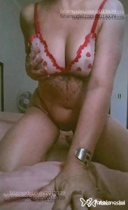 Acompanhante mulher com cabelo castanho de olhos azuis em Franca - Pâmela Kato