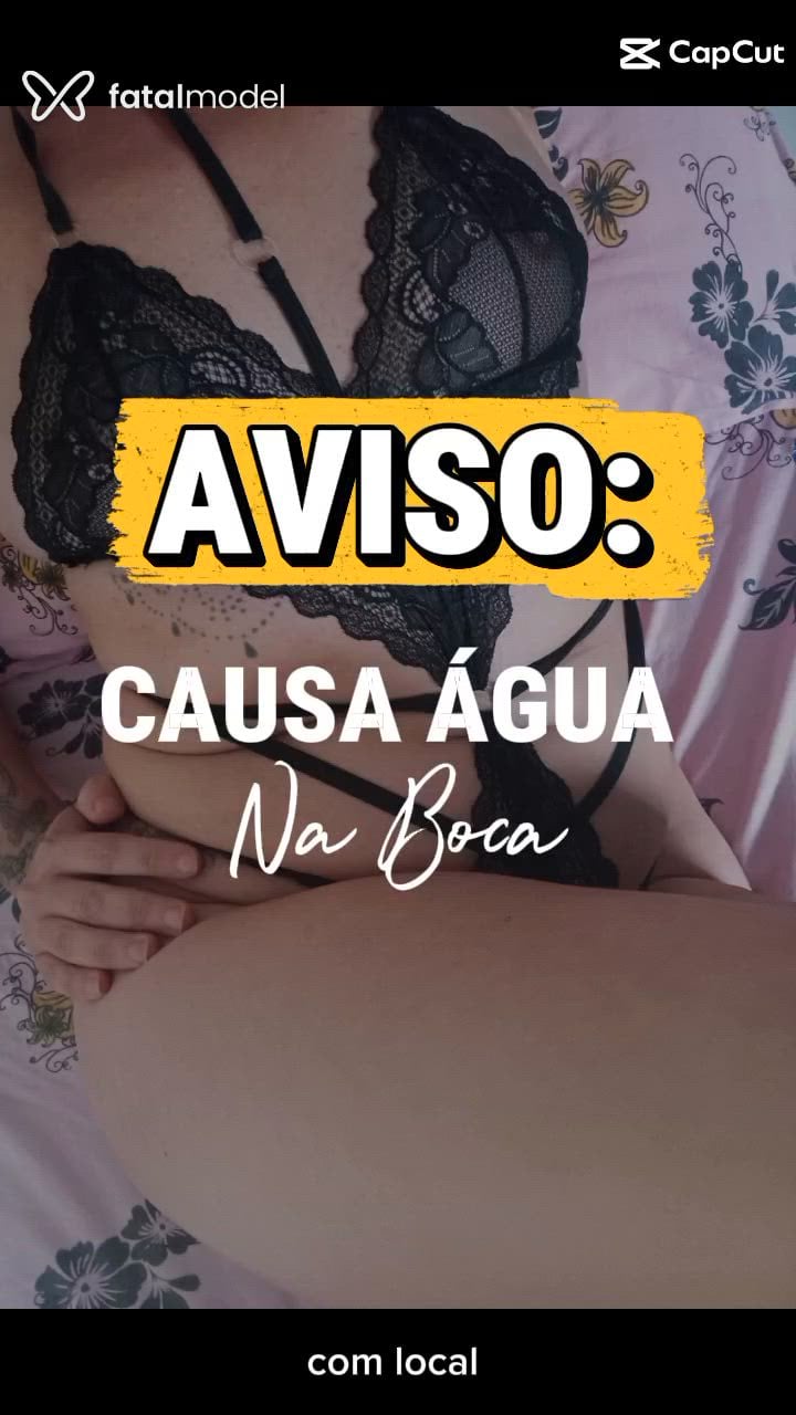 Acompanhante mulher com cabelo castanho de olhos azuis - Pâmela Kato