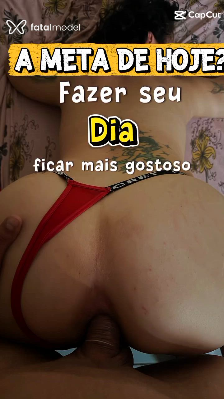 Acompanhante mulher com cabelo castanho de olhos azuis - Pâmela Kato