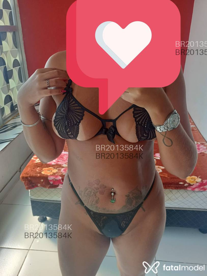 Acompanhante mulher com cabelo castanho de olhos castanhos em Rio de Janeiro - Safira