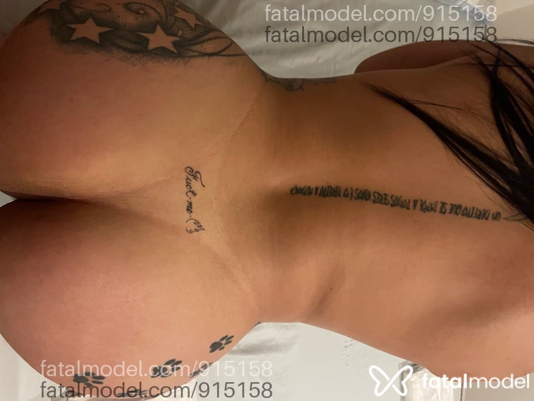 Acompanhante mulher trans morena (o) de olhos castanhos - Samantha Martins Acompanhante mulher trans morena (o) de olhos castanhos - Samantha Martins