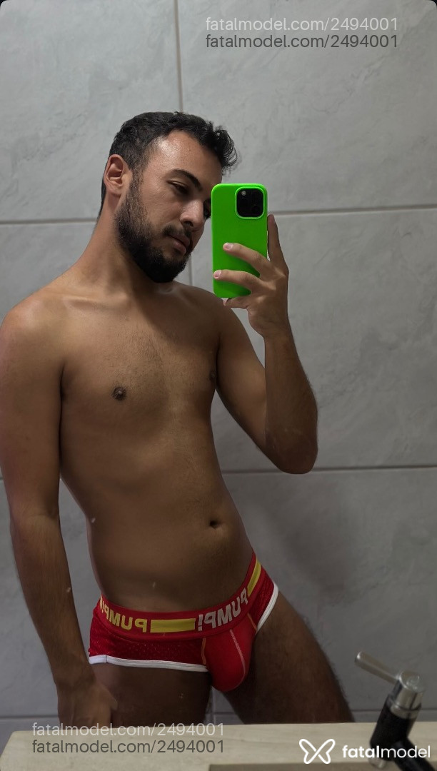 Acompanhante homem morena (o) de olhos castanhos em Curitiba - Alex Moraes