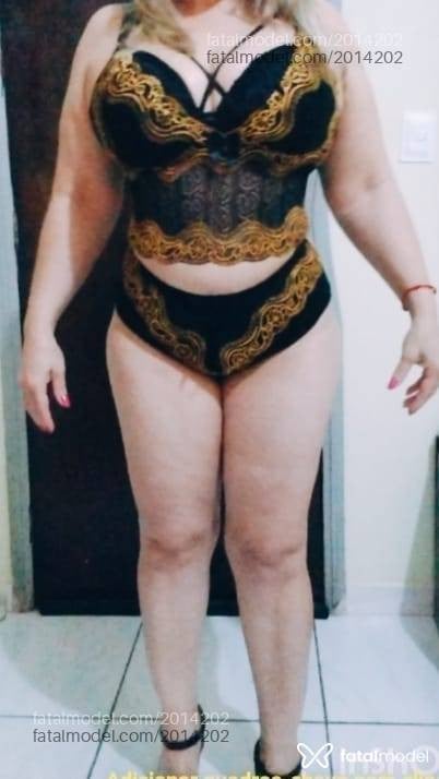 Acompanhante mulher loira (o) de olhos castanhos em Foz do Iguaçu - Tainá Flor