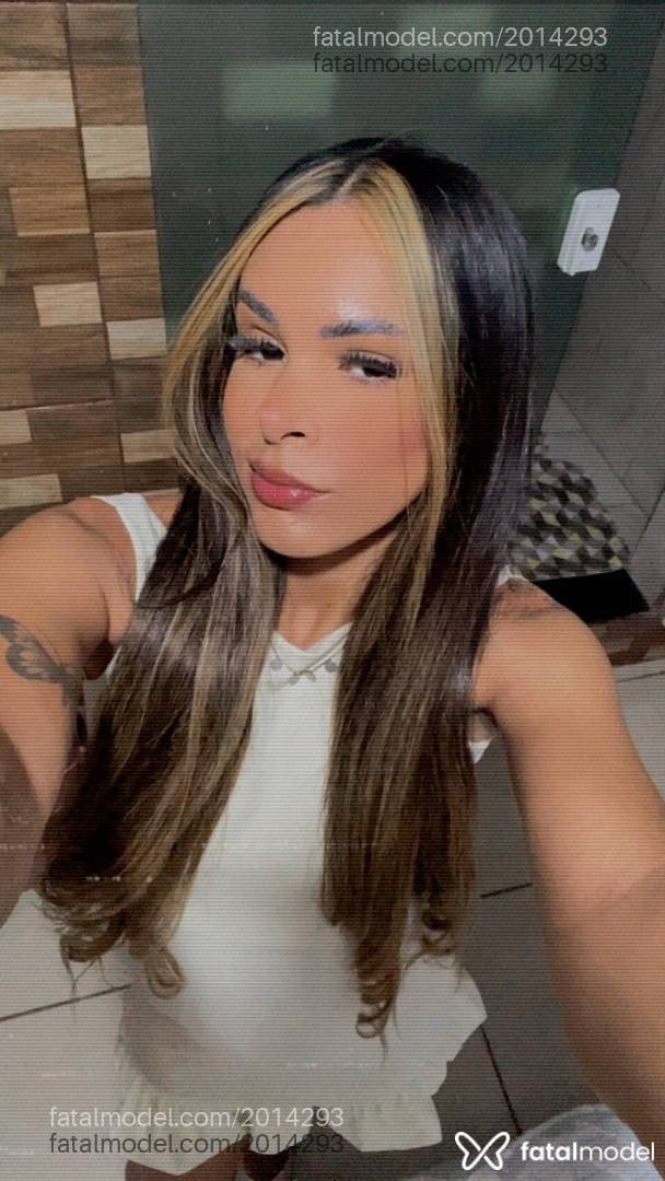 Acompanhante mulher morena (o) de olhos pretos - Bruninha