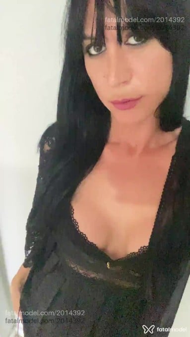 Acompanhante mulher trans morena (o) de olhos pretos em Veranópolis Acompanhante mulher trans morena (o) de olhos pretos em Veranópolis - Eduarda Castro