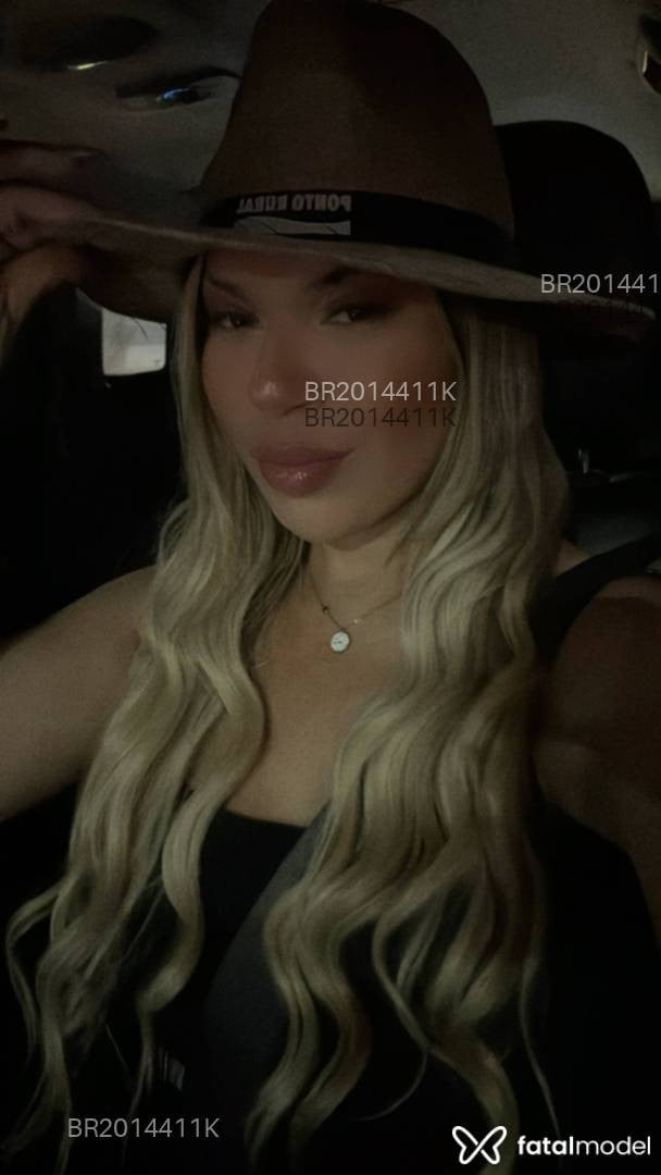 Acompanhante mulher loira (o) de olhos mel em Maringá - Sthefany