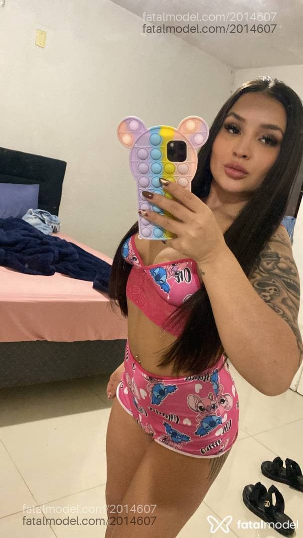 Acompanhante mulher morena (o) de olhos castanhos - Manu