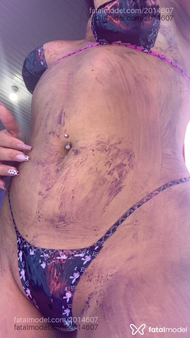 Acompanhante mulher morena (o) de olhos castanhos - Manu