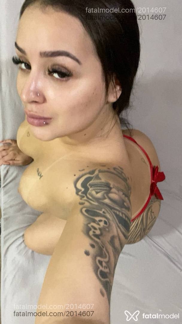 Acompanhante mulher morena (o) de olhos castanhos - Manu