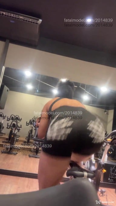 Acompanhante mulher trans morena (o) de olhos pretos em Ipatinga - Suzi Sanches