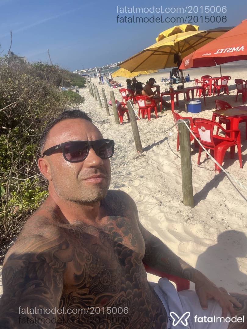 Acompanhante homem morena (o) de olhos castanhos - Rafinha