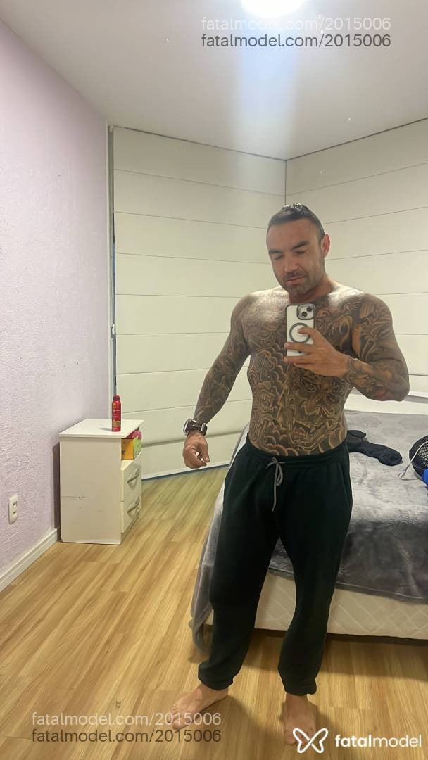 Acompanhante homem morena (o) de olhos castanhos - Rafinha