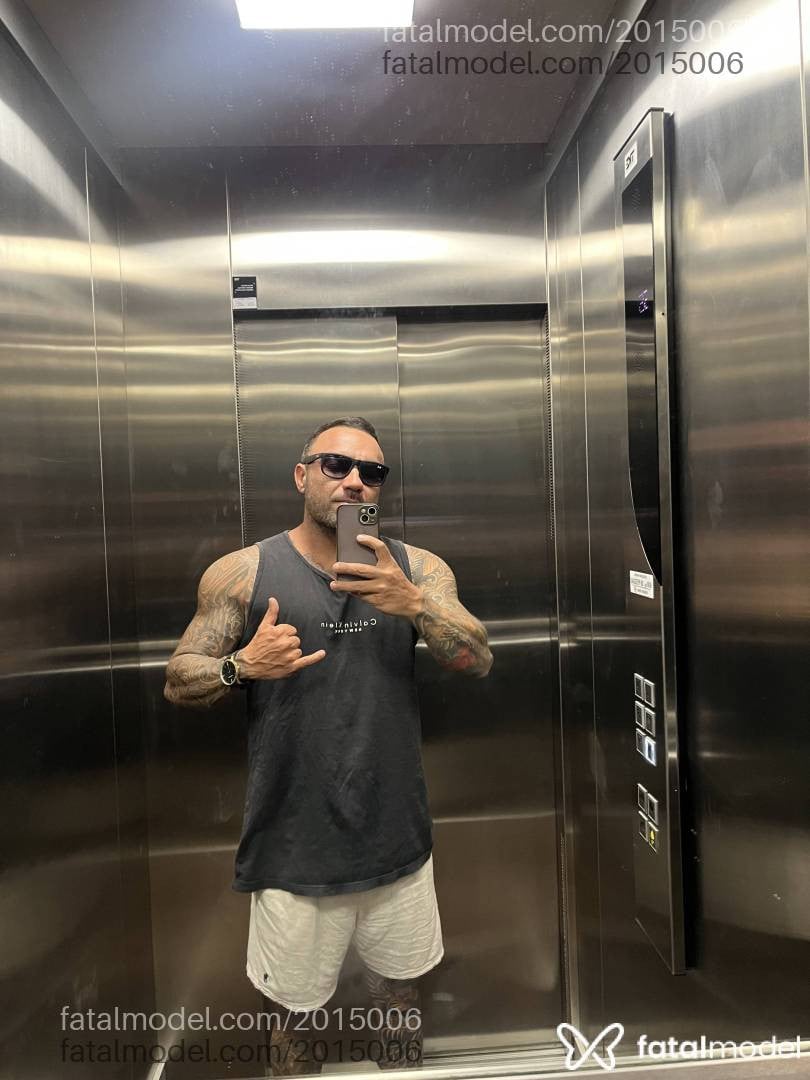 Acompanhante homem morena (o) de olhos castanhos - Rafinha