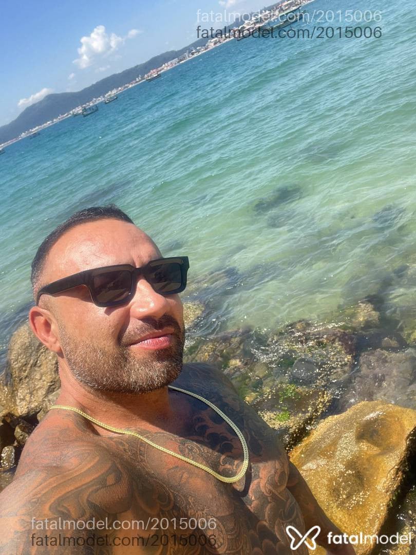 Acompanhante homem morena (o) de olhos castanhos - Rafinha