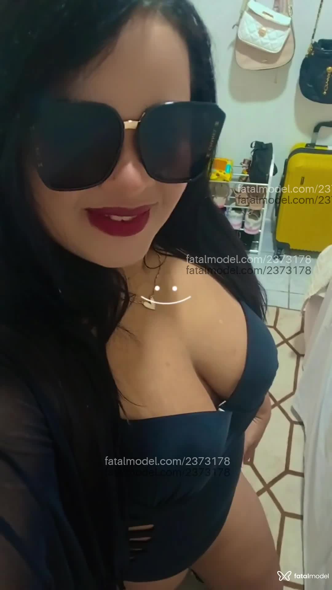 Acompanhante mulher morena (o) de olhos verdes em Abreu e Lima Acompanhante mulher morena (o) de olhos verdes em Abreu e Lima - Luanny