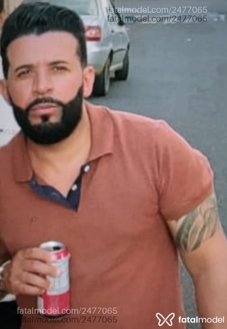 Acompanhante homem com cabelo castanho de olhos castanhos - Carlos