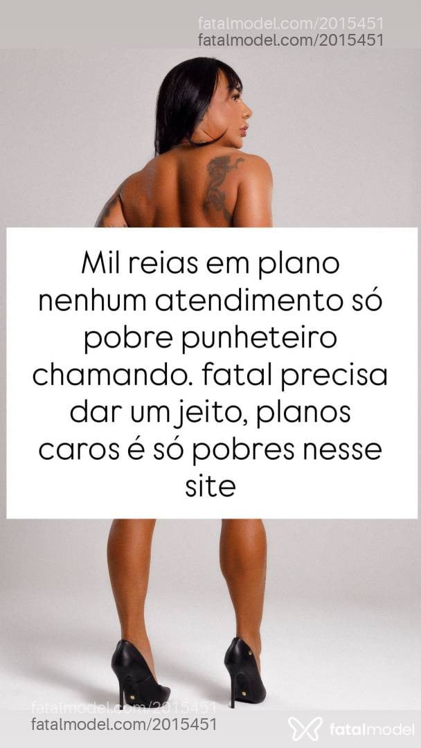 Acompanhante mulher com cabelo castanho de olhos castanhos em São Paulo - Karol Campos