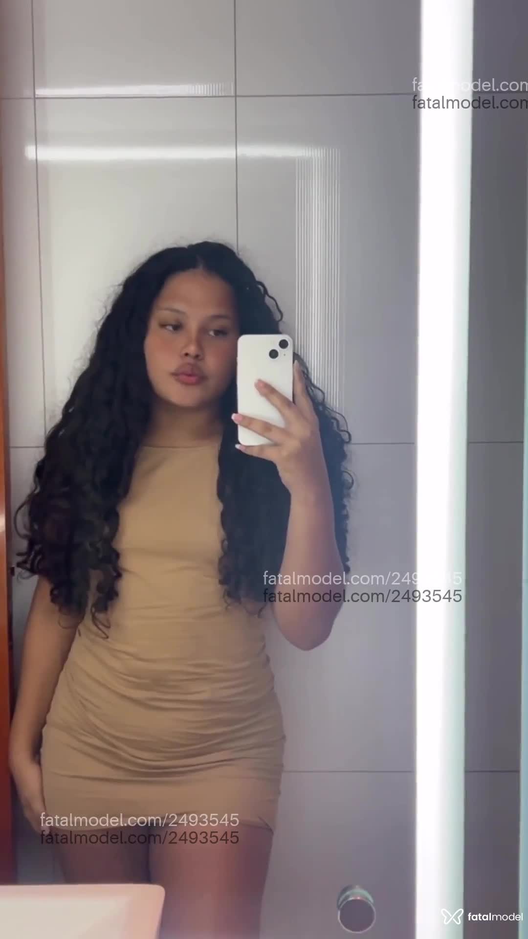 Acompanhante mulher trans morena (o) de olhos castanhos em Belém Acompanhante mulher trans morena (o) de olhos castanhos em Belém - Pérolac