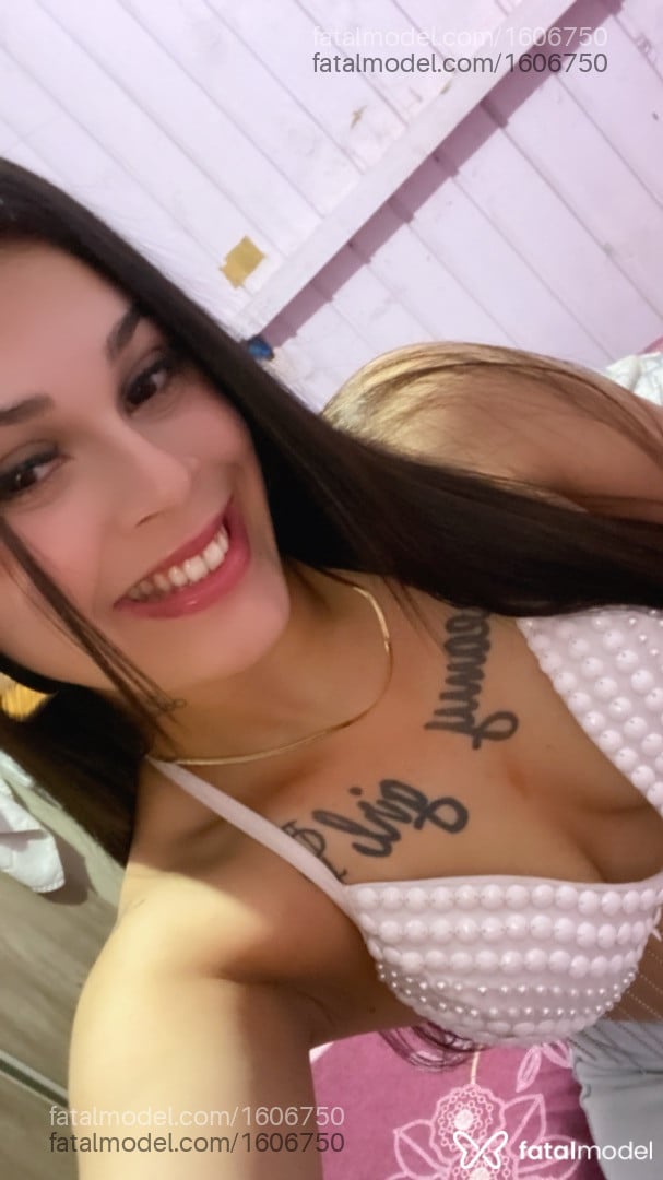 Acompanhante mulher morena (o) de olhos castanhos em Imbuia Acompanhante mulher morena (o) de olhos castanhos em Imbuia - Bruna Silva