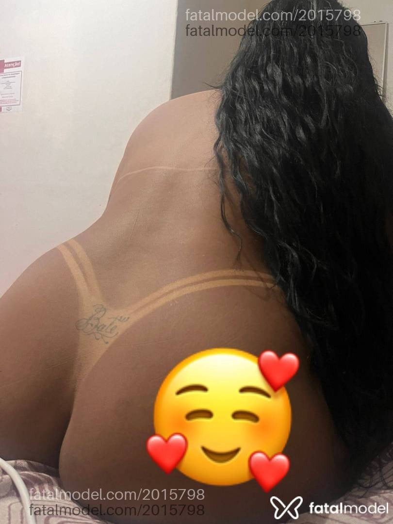 Acompanhante mulher trans morena (o) de olhos castanhos em Campos dos Goytacazes - Isadora