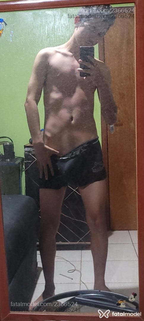 Acompanhante homem com cabelo castanho de olhos castanhos em Jales Acompanhante homem com cabelo castanho de olhos castanhos em Jales - Vinicius Augusto
