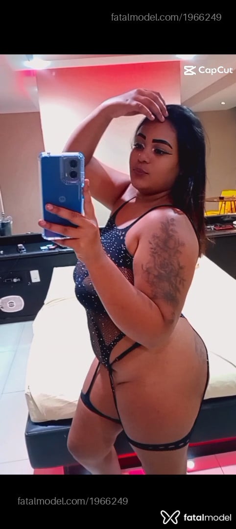Acompanhante mulher morena (o) de olhos pretos em Macaé - Barbara kovalsky