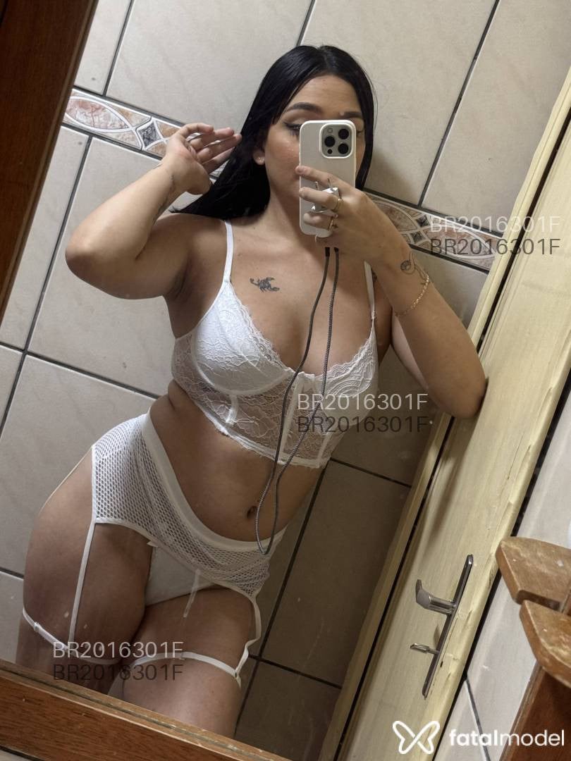 Acompanhante mulher com cabelo castanho de olhos castanhos em Araçatuba - Beatriz