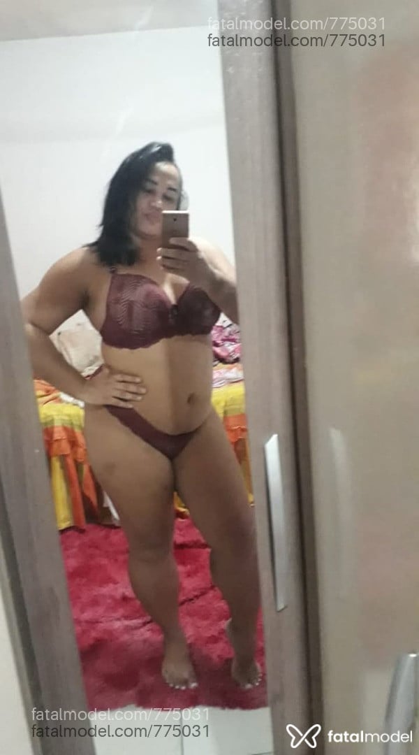 Acompanhante mulher trans morena (o) de olhos castanhos em Patos Acompanhante mulher trans morena (o) de olhos castanhos em Patos - Rayssa Meclayne