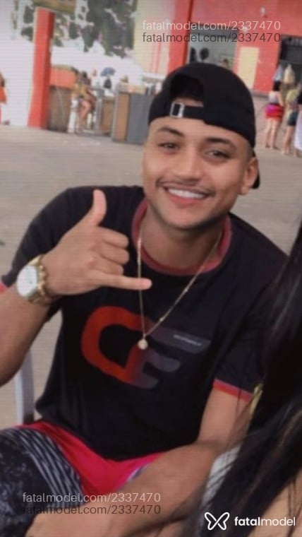 Acompanhante homem morena (o) de olhos pretos - Fabricio Sousa Acompanhante homem morena (o) de olhos pretos - Fabricio Sousa