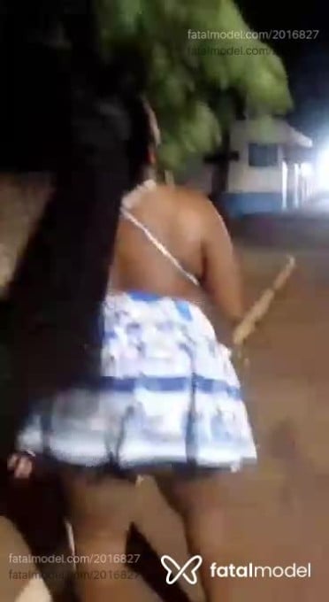 Acompanhante mulher trans loira (o) de olhos castanhos em Maringá Acompanhante mulher trans loira (o) de olhos castanhos em Maringá - Hivy