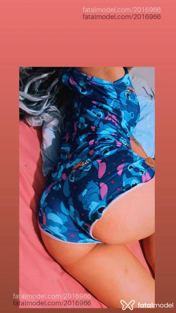 Acompanhante mulher loira (o) de olhos verdes - Valentina