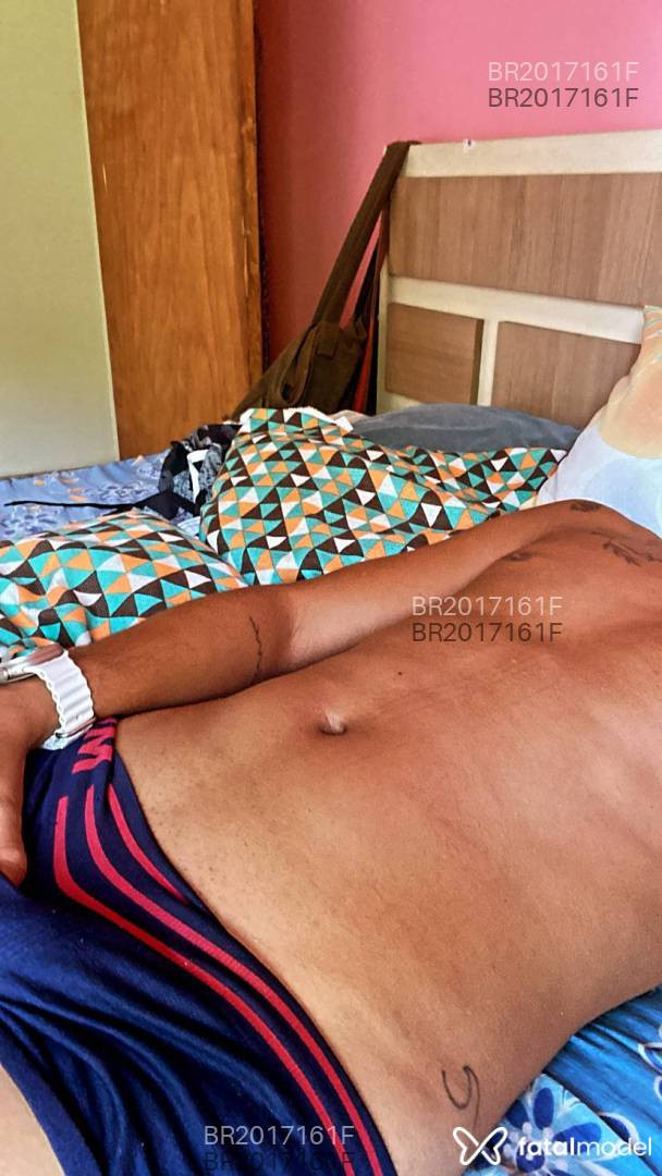 Acompanhante homem com cabelo castanho de olhos castanhos em Rio de Janeiro Acompanhante homem com cabelo castanho de olhos castanhos em Rio de Janeiro - Anthony Maia