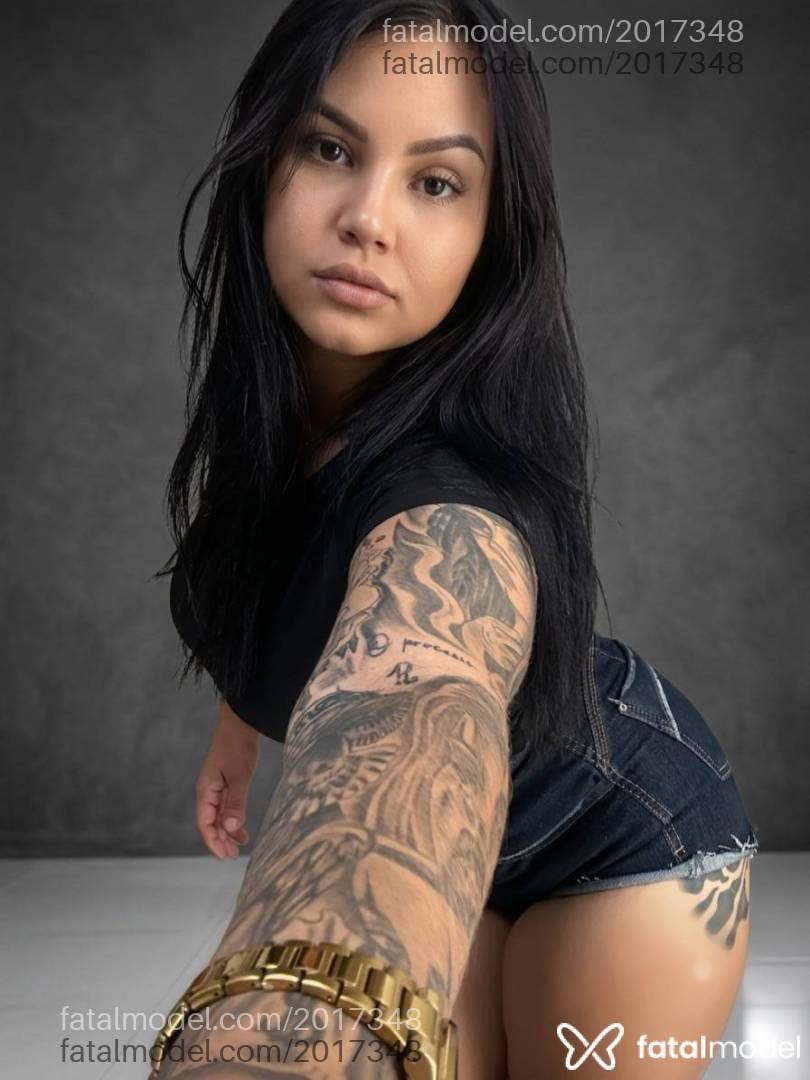 Acompanhante mulher morena (o) de olhos castanhos - Madalena
