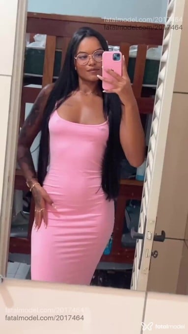 Acompanhante mulher morena (o) de olhos pretos - Eryka Muniz