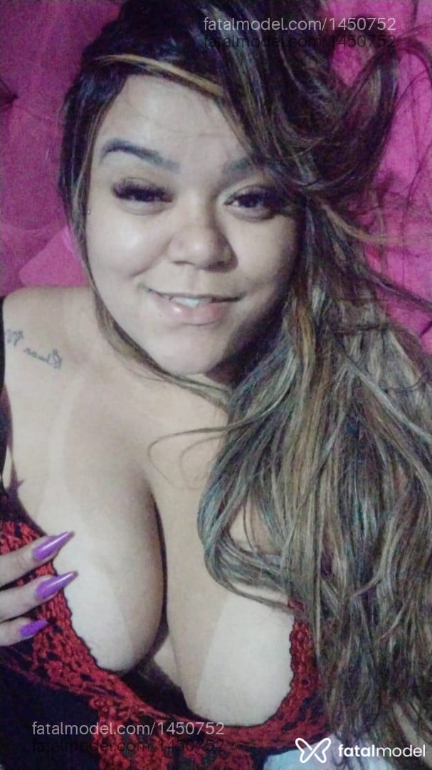 Acompanhante mulher loira (o) de olhos castanhos em Goiânia - Isabella