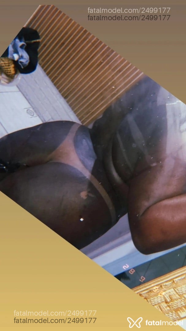 Acompanhante mulher com cabelo grisalho de olhos pretos em Rio de Janeiro - Isabele