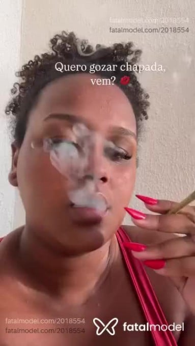 Acompanhante mulher morena (o) de olhos pretos em Virtual - Aretha