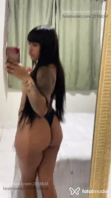 Acompanhante mulher com cabelo castanho de olhos castanhos em Rondonópolis - Melissa