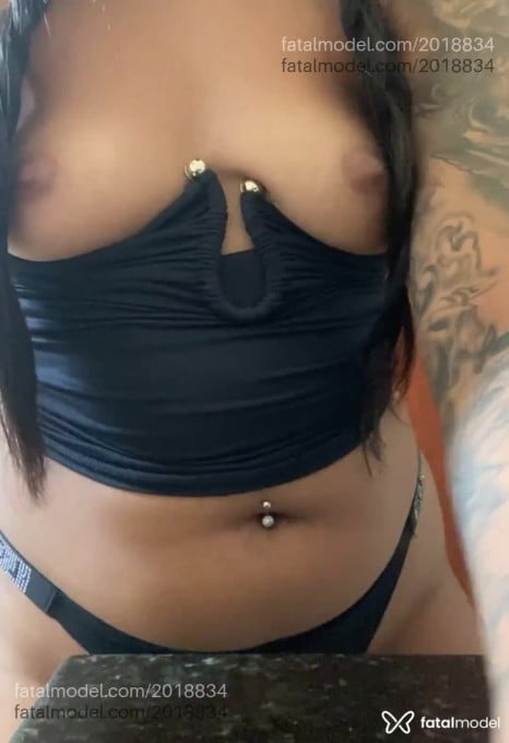 Acompanhante mulher com cabelo castanho de olhos castanhos em Rondonópolis - Melissa